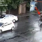 У Києві велосипедист відкрив вогонь по авто з волонтеркою та дитиною: подробиці ➤ Prozoro.net.ua