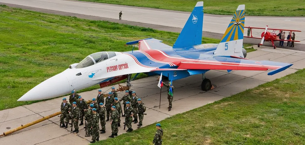 Російські винищувачі Су-34 та Су-35С на західній електроніці: розслідування