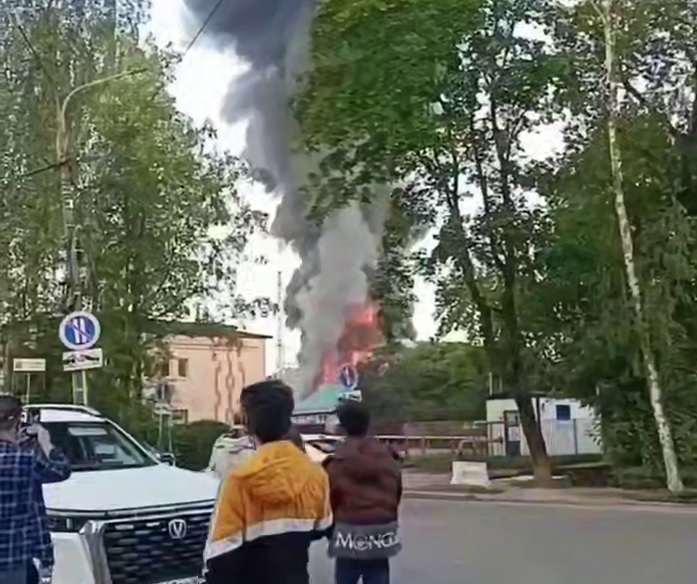 Дрони,Атака на Ростовську область,Удар по Московській області,завод азов Дрони Удар по Московській області