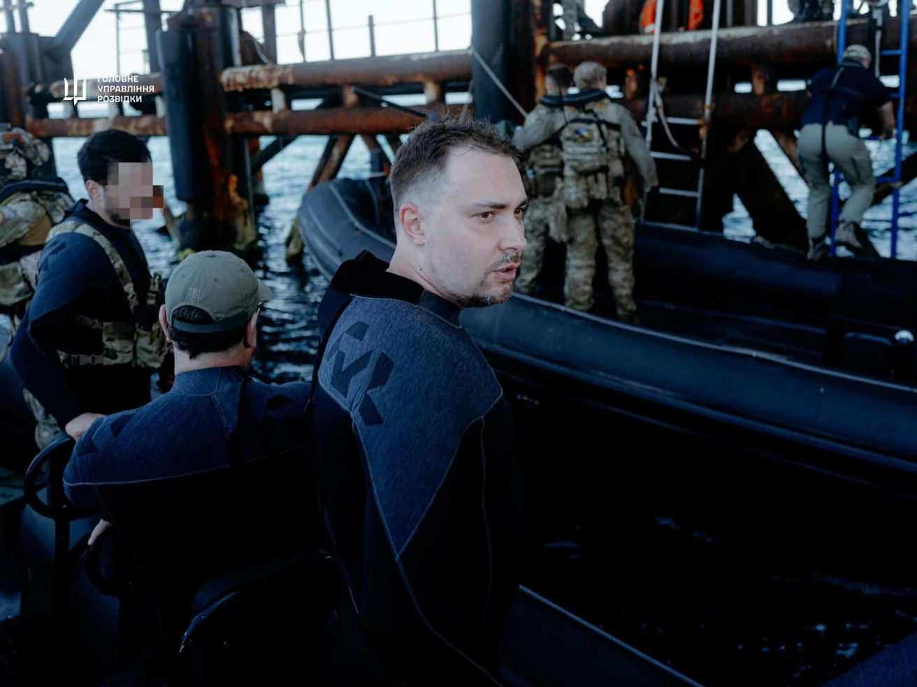 Буданов відвідав острів Зміїний та вручив нагороди бійцям (фото, відео) ➤ Prozoro.net.ua