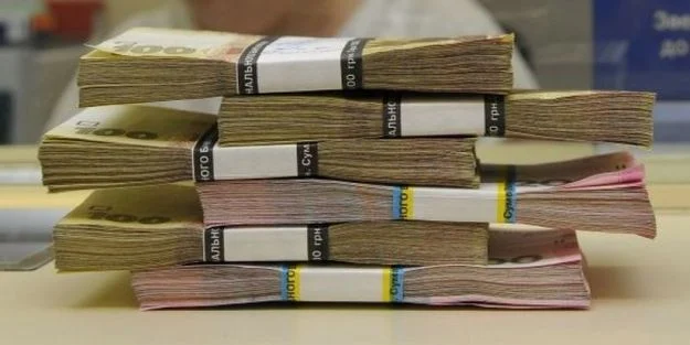 100 тисяч на місяць: у кого в Україні найвищі зарплати