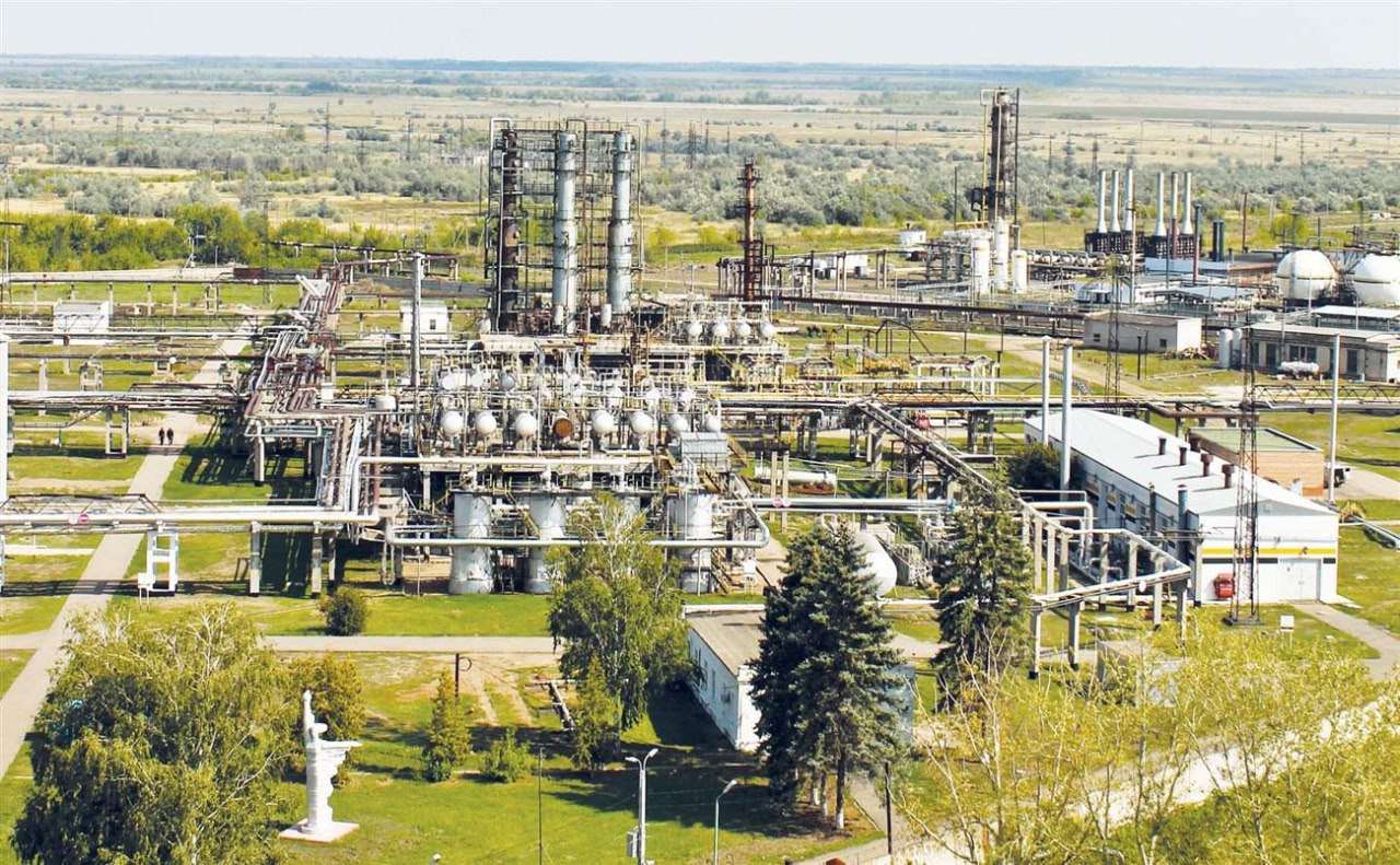 Газопереробний завод у Самарській області РФ охопила пожежа ➤ Prozoro.net.ua