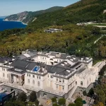 Український дрон спричинив пожежу неподалік палацу Путіна ➤ Prozoro.net.ua