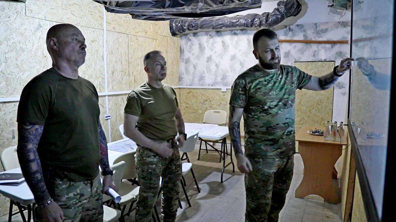 Скільки ще може воювати Росія: оцінка Сирського