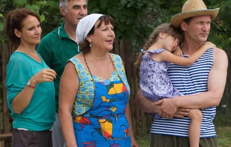 Вирви від бомби і пошкодження: як зараз виглядає будинок, де знімали “Сватів” ➤ Prozoro.net.ua