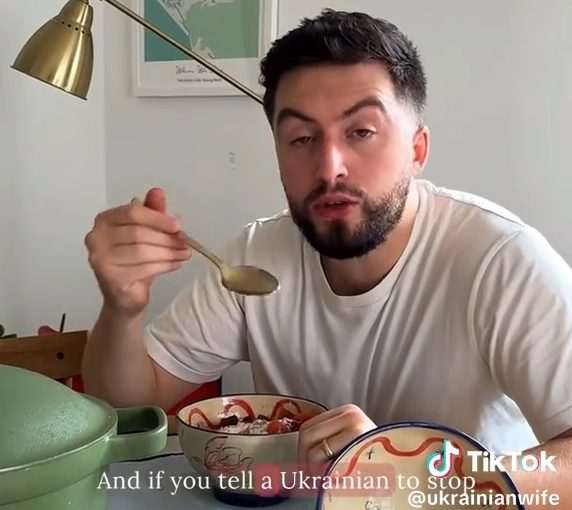 Британець назвав борщ дуже “небезпечною” стравою ➤ Prozoro.net.ua
