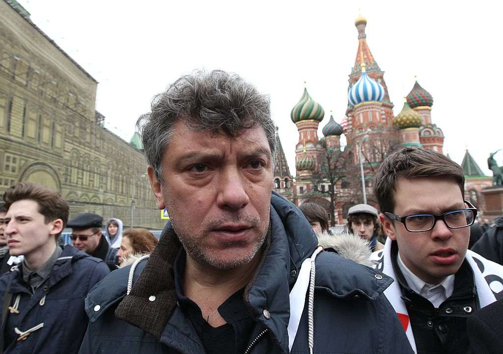У момент убивства з ним була українка: як зараз виглядає могила Бориса Нємцова ➤ Prozoro.net.ua