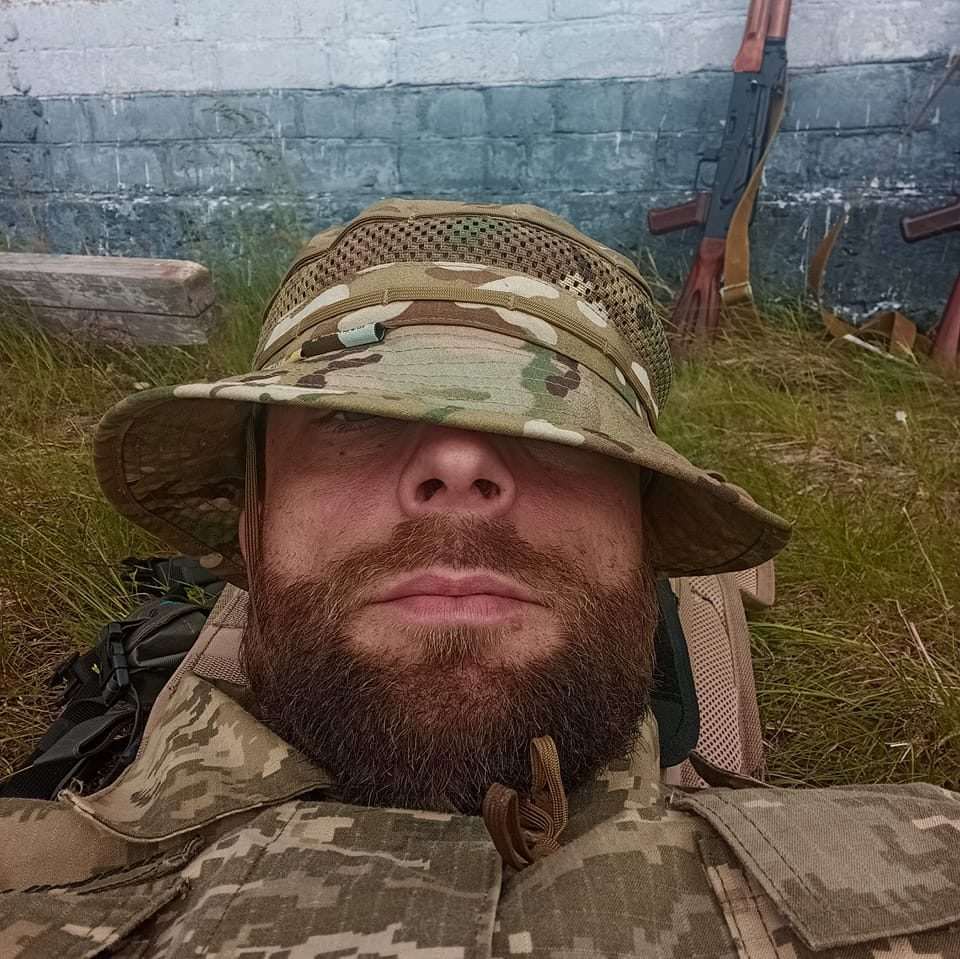 Трагічно загинув воїн, який провідував хвору дружину і сина