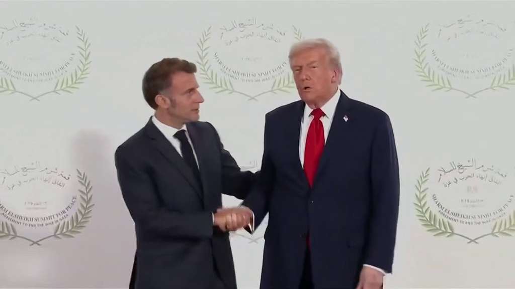 Трамп застосував “силу” проти президентів Франції і Туреччини (відео)
