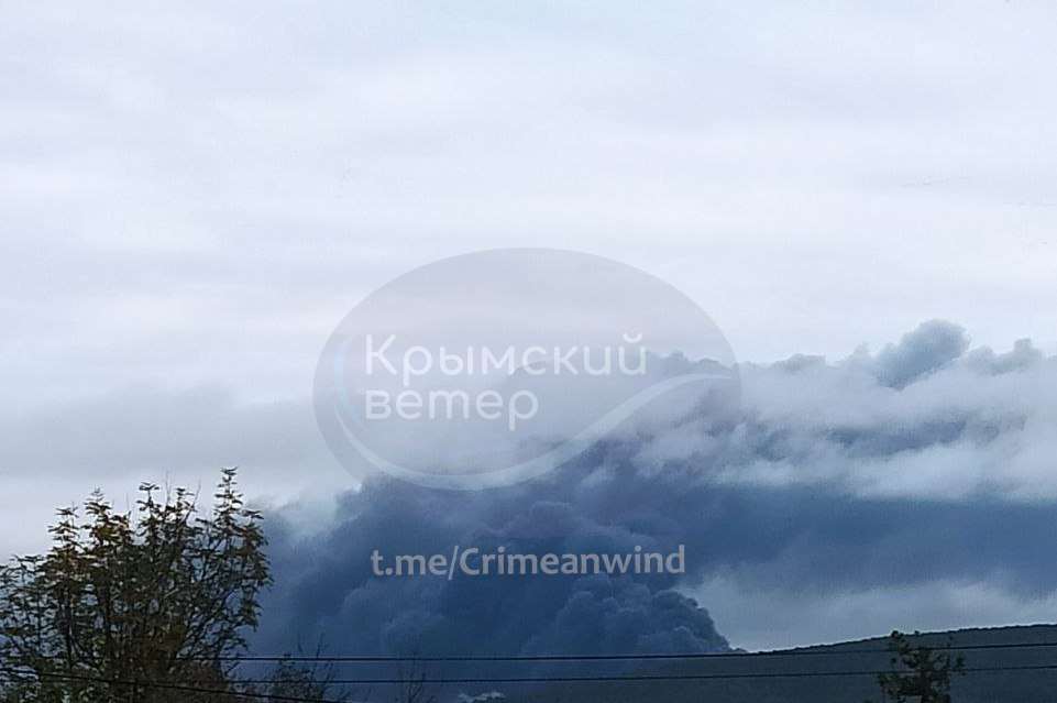 СБУ,Вибухи в Криму 13 жовтня,Феодосійський морський нафтовий термінал СБУ Вибухи в Криму 13 жовтня