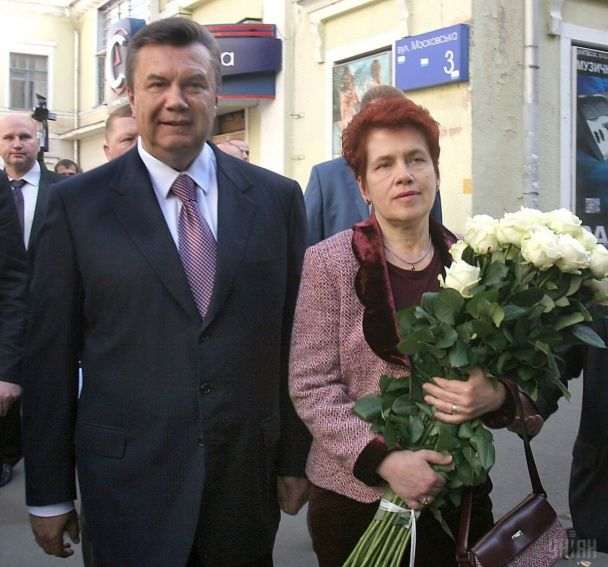 Людмили Янукович,Людмила Янукович освіта,Людмила Янукович меми,батя я стараюсь Людмили Янукович Людмила Янукович